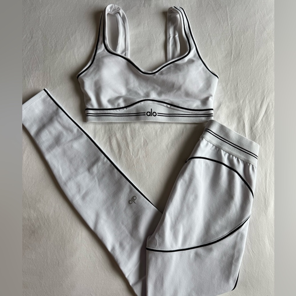 ALO Yoga SET